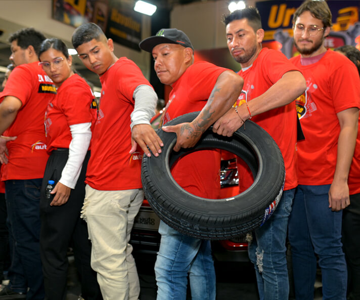 Jugando "Tingo Tango" Cooper Tires
